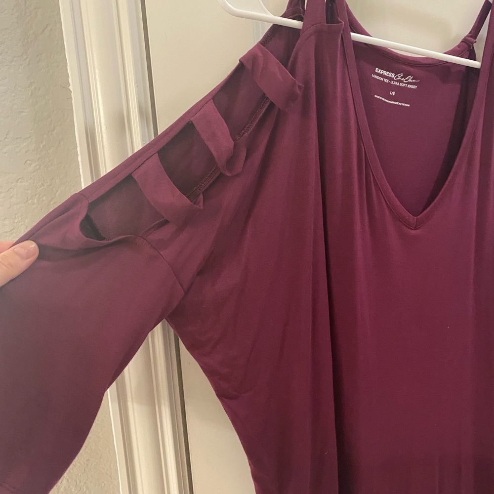 Express One Eleven London Tee, short sleeve cutouts